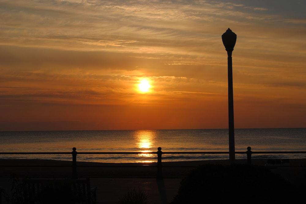 Surestay Studio By Best Western Virginia Beach Oceanfront Esterno foto
